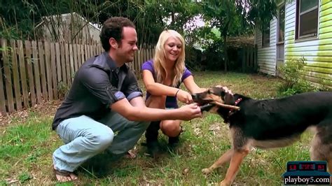 Pequeña MILF rubia y su tonto novio quieren un buen sextape XVIDEOS