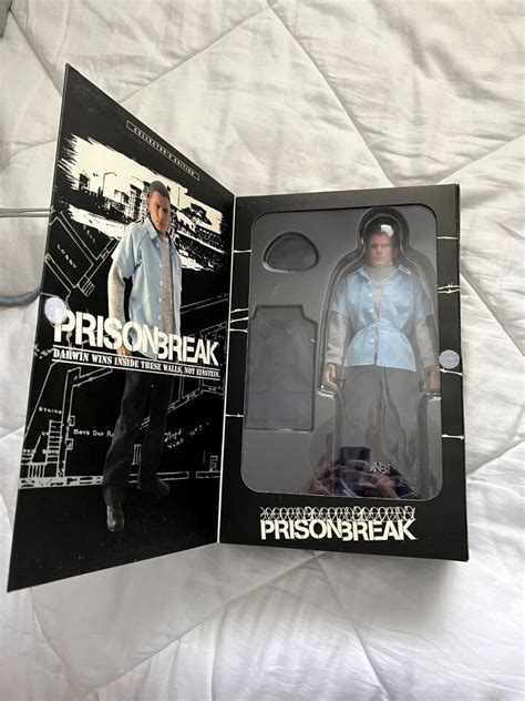 NEW Hot Toys Prison Break Michael Scofield Special Version 1 6 Figure U S Seller EBay