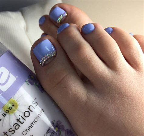 Педикюр со стразами: 55 модных идей дизайна на фото | Pedicure nail ...