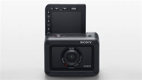 Sony RX0 II - экшн-камера с откидным экраном - InfoCity