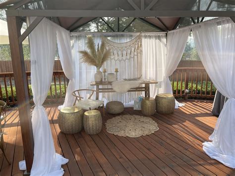 RUSTIC CHARM