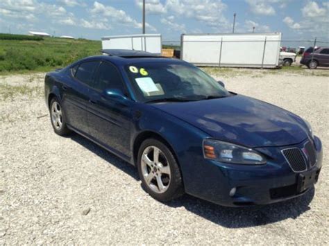 Purchase Used 2006 PONTIAC GRAND PRIX GXP V8 NO RESERVE In Aledo