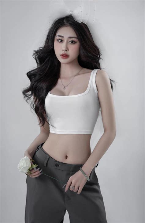 C N Nh Nhan S C V N Ng I M C A Hot Girl K L K Tin T C C P Nh T M I Ng Y