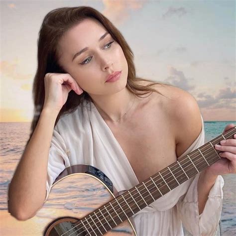 Una Healy Hot On New Photos Pics Video The Fappening