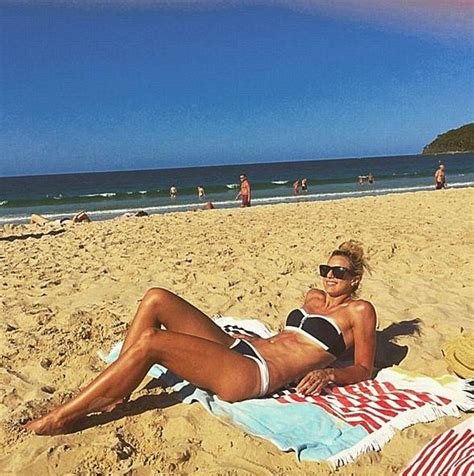 10 Hot Sexy Laura Geitz Bikini Pics