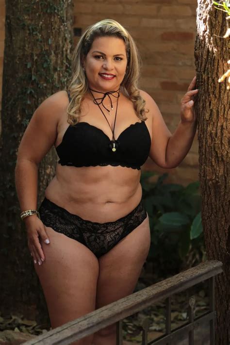 CONJUNTO SENSUAL PLUS SIZE LeKah Lingerie Sinta Todo O Estilo E Conforto Das Lingeries Da LeKah