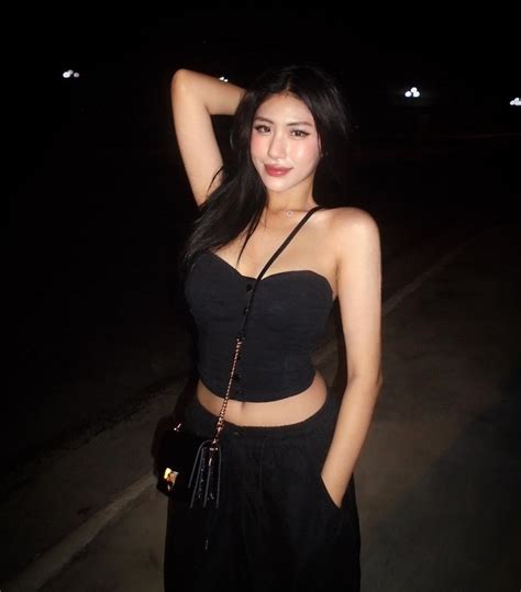 Nh Tiktoker Anh Thu Bikini Show Th N H Nh B C L A