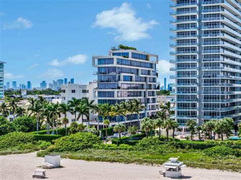 Beach House 8 Located At 3651 Collins Ave Miami Beach Fl 33140 Usa