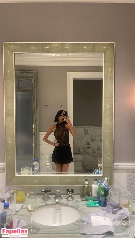 Zaina Sarah Aka Zaina Sarah Aka Zainaontoast Nude Leaks Fapellas