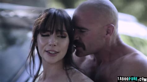 DILF Charles Dera Anal Fucked Tiny Emma Jade Outdoor