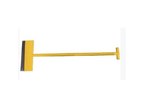 Raspador De Piso Flux Com Cabo Amarelo Wortenpt