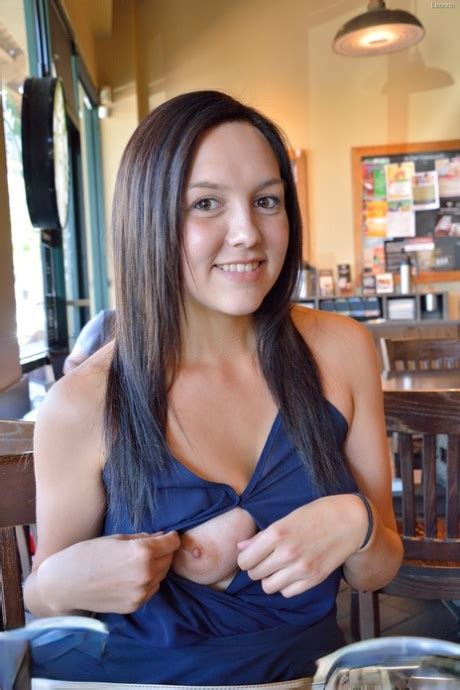 Hot Babe Leanna Spreads Her Shaved Long Labia Flashes Her Nipples In Public Coedcherry