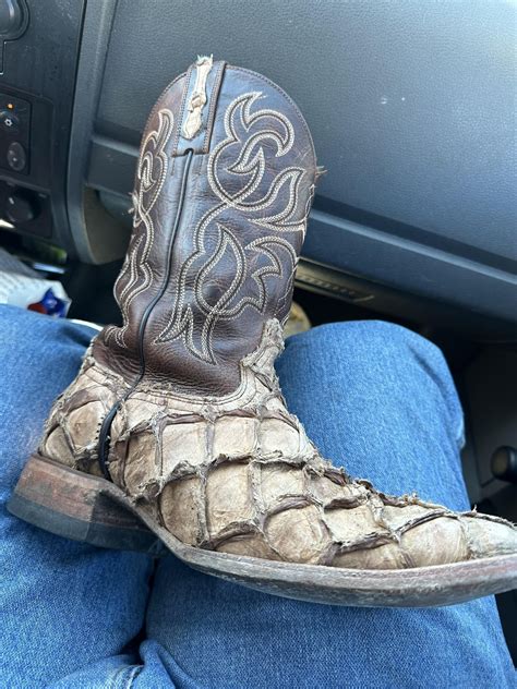 Have had these Cody James fish boots for less than a month : r/cowboyboots