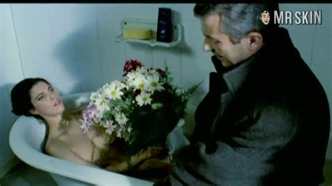 El beso del sueño Nude Scenes Naked Pics and Videos at Mr Skin