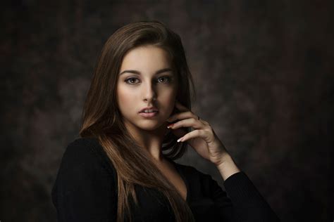 P Brunette Women Indoors Women Looking At Viewer Jana