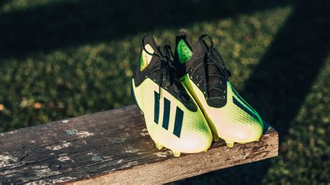 A return to its speed roots - Review: adidas X18.1 - BOOTHYPE