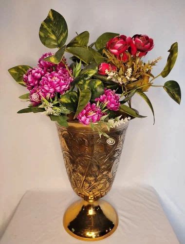 Polished Embossed Golden Brass Flower Vase Size Inch L At Rs