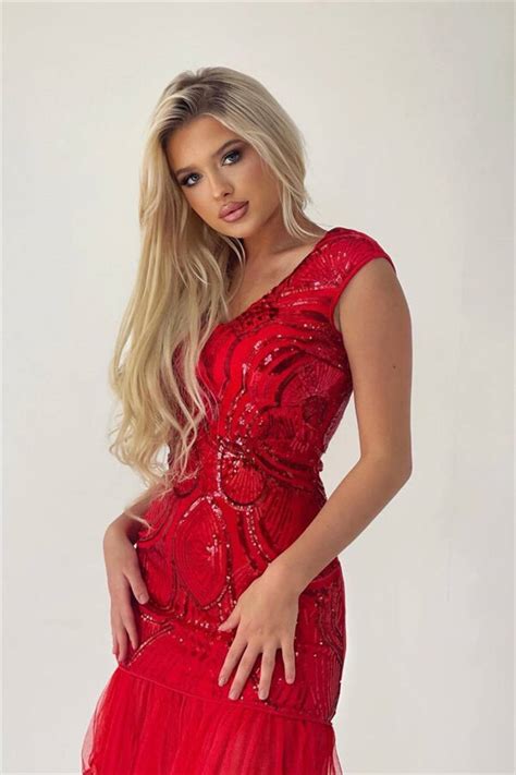 Beautiful Yuliua Y O From Almaty With Blonde Hair Id Ladadate