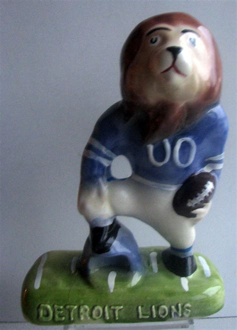 Lot Detail - VINTAGE 50'S DETROIT LIONS MASCOT BANK