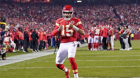 Best Nfl Prop Bets Today Patrick Mahomes Ceedee Lamb Predicted To