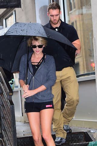 Hot Celebrity Bodyguards Jennifer Lawrence Selena Gomez Glamour UK