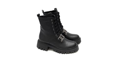 Черни дамски боти от естествена кожа с акцент - метална катарама - 3515