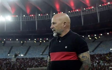 Sampaoli ensaia barca e inicia reformulação no Flamengo antes mesmo