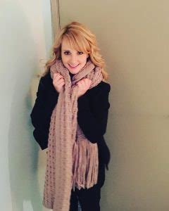 Hot Melissa Rauch Photos Thblog