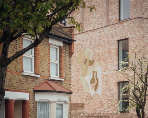 458 Forest Road - E17 Murals | Explore Art Vibrancy — Hive