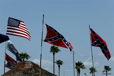 This Florida County Is Proudly Restoring The Confederate Flag As The