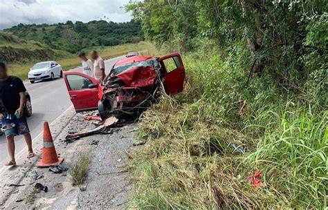 Tr S Pessoas Da Mesma Fam Lia Morrem Ap S Grave Acidente Na Bahia