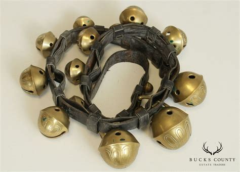 Vintage Strand Of Double Graduated Brass Sleigh Bells Ebay