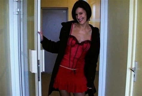 Femme Mari E Sexy Bais E Par Copains De Son Mari Video Amateur Gratuite