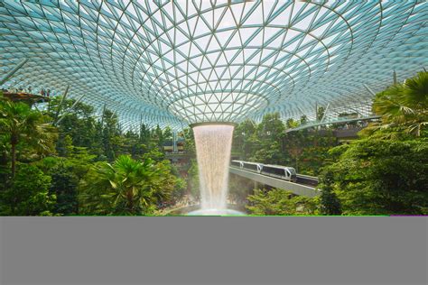 24 Unusual Airport Amenities That Make Layovers Fun