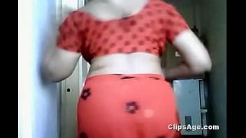 Aunty Flashing Navel XVIDEOS