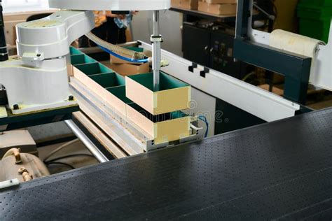 Transforming Cardboard into Decorative Creations with Advanced Robotic ...