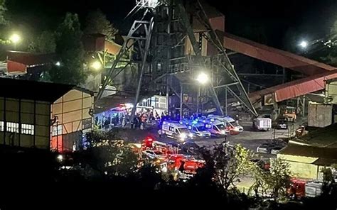 Velika Tragedija U Turskoj Najmanje 25 Rudara Poginulo Desetine