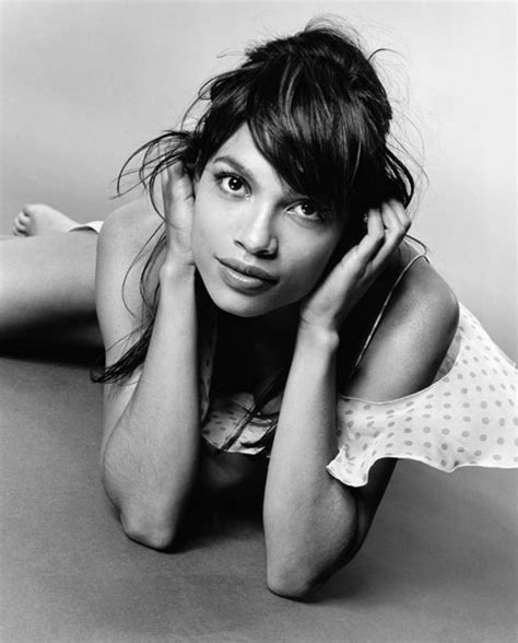 STYLE ROSARIO DAWSON HOT LOOKS