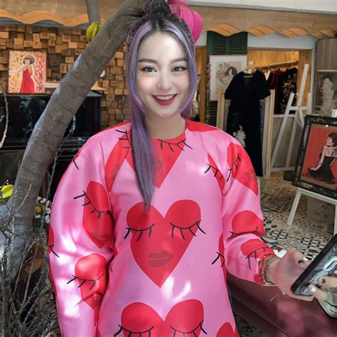 Dàn hot girl Hà thành cùng thời với MC Mai Ngọc giờ ra sao Báo Dân trí