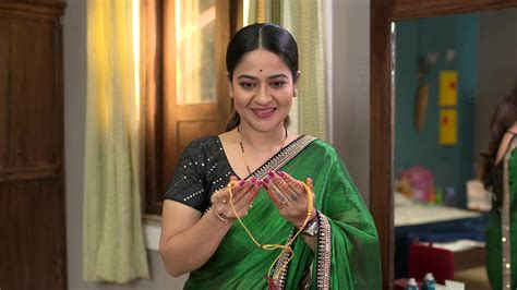 Watch Aai Ani Baba Retire Hot Aahet Episode On JioHotstar