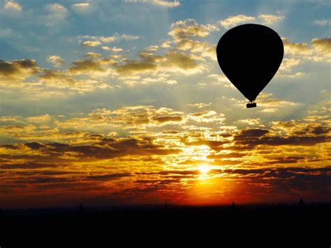 Sunset In A Hot Air Balloon Stock Image Image Of Sunset Sundown