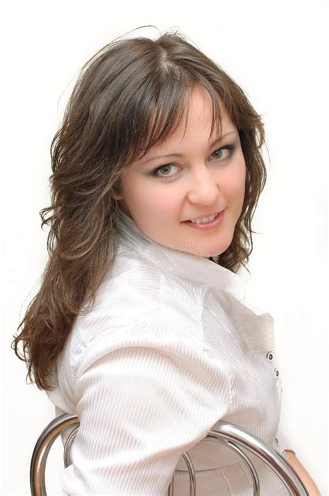 Brunette En La Sonrisa Blanca De La Camisa Foto De Archivo Imagen De Labios Feliz 13365322