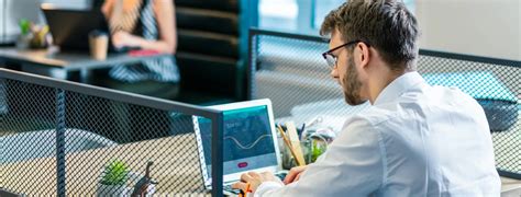 6 Must-Have Mobile Apps For Businesses - InvoZone