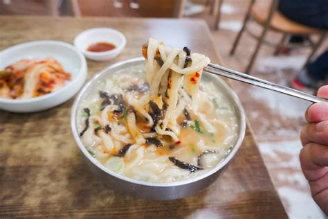 가락동 프라자손칼국수 걸쭉한 사골 손칼국수 맛집