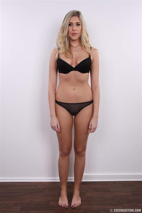 Hot Tall Blonde With Enticing Eyes Show Ni XXX Dessert Picture 9