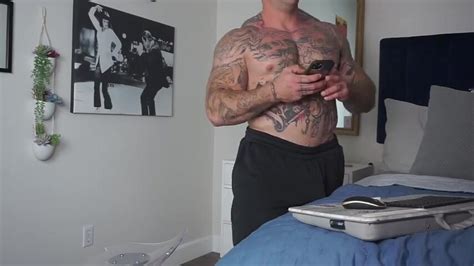 Hot Tatooed Muscledaddy Strips And Wanks ThisVid