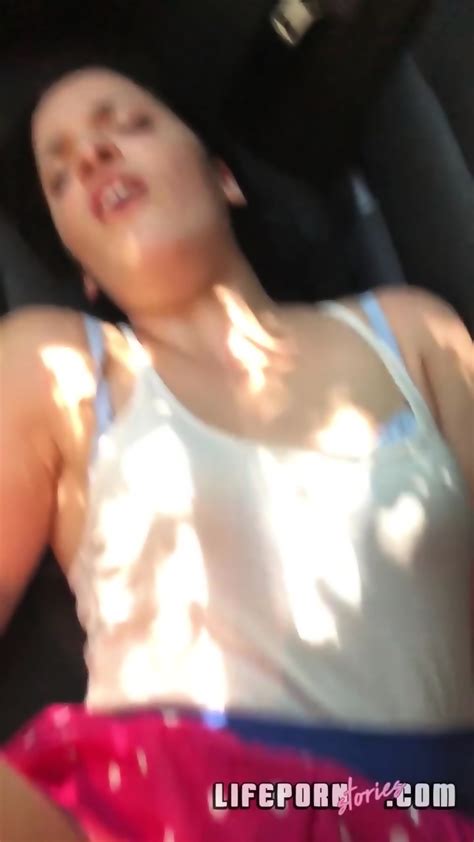 Teen Trying Painful Anal On A First Date