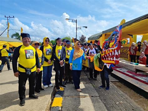 Tradisi Adat Baturunan Parau Merawat Budaya Eratkan Semangat Gotong