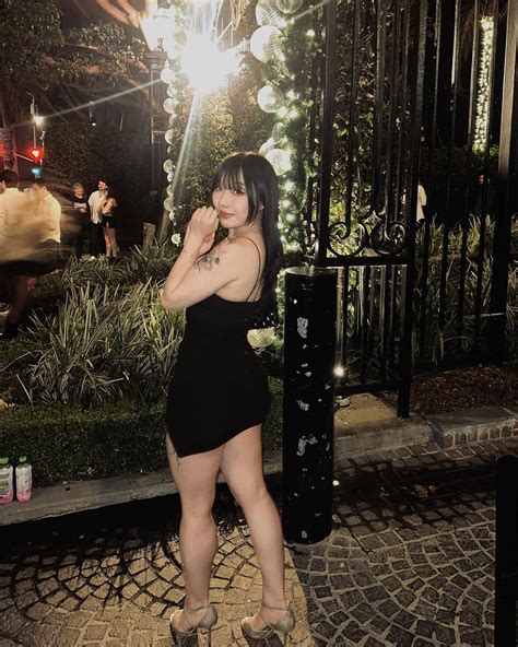 Lisha Wei | lbd for the last day of the year I promise to be good and