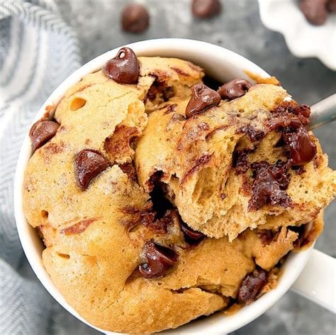 Flourless Peanut Butter Chocolate Chip Mug Cake Kirbie S Cravings